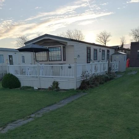 Cornwall Cornwall-Chapmanswell Caravan Holiday Park A30 B&B Bed And Breakfast #41 Лонсестон Екстер'єр фото