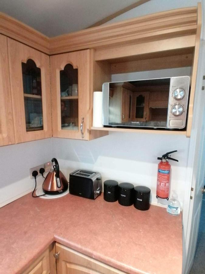 Cornwall Cornwall-Chapmanswell Caravan Holiday Park A30 B&B Bed And Breakfast #41 Лонсестон Екстер'єр фото