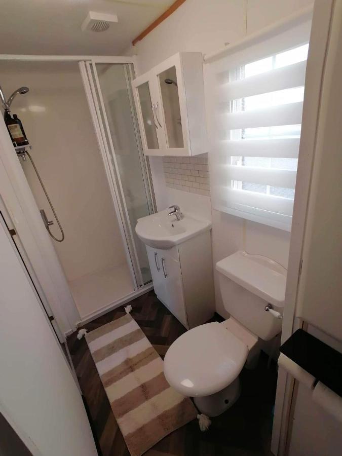 Cornwall Cornwall-Chapmanswell Caravan Holiday Park A30 B&B Bed And Breakfast #41 Лонсестон Екстер'єр фото