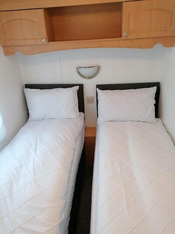 Cornwall Cornwall-Chapmanswell Caravan Holiday Park A30 B&B Bed And Breakfast #41 Лонсестон Екстер'єр фото