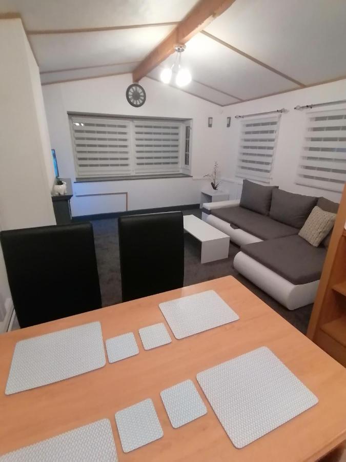 Cornwall Cornwall-Chapmanswell Caravan Holiday Park A30 B&B Bed And Breakfast #41 Лонсестон Екстер'єр фото