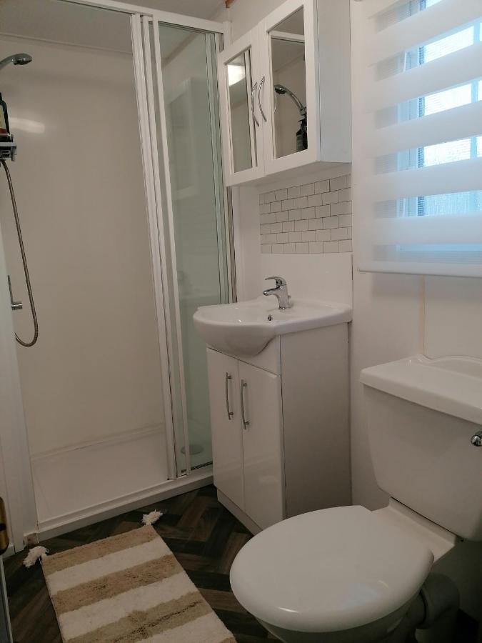 Cornwall Cornwall-Chapmanswell Caravan Holiday Park A30 B&B Bed And Breakfast #41 Лонсестон Екстер'єр фото